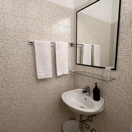Roma Hotel 3*