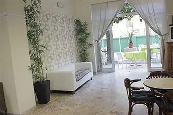 Roma Hotel 3*